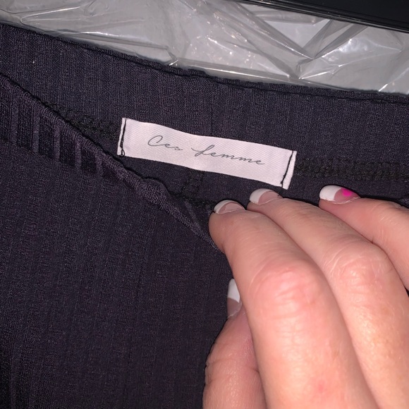 BOHO paisley contrast flare pants! NWT 😍 - Picture 5 of 6